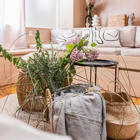 Beautiful San Michele - In The Old Town! Apartment